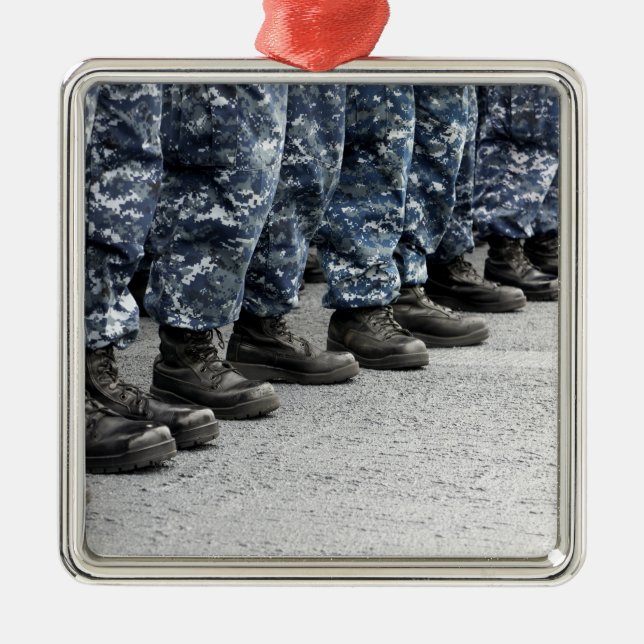 Vy över låg sektion för sjömän julgransprydnad metall (Framsidan)