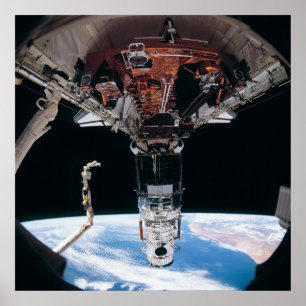 Vy över mobiltelescope dockat med Endeavor Poster