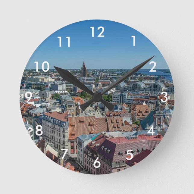Vy över Riga-staden Rund Klocka (Framsida)