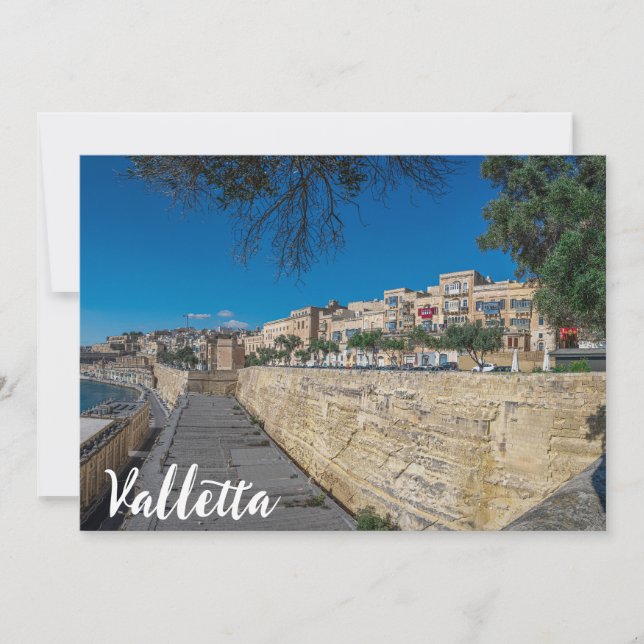 Vy över stadsmur och hamn i Valletta (Framsida)