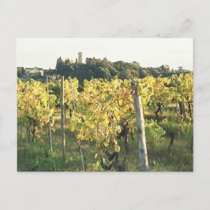 Vy över Toscana Town och Chianti Vineyard Vykort
