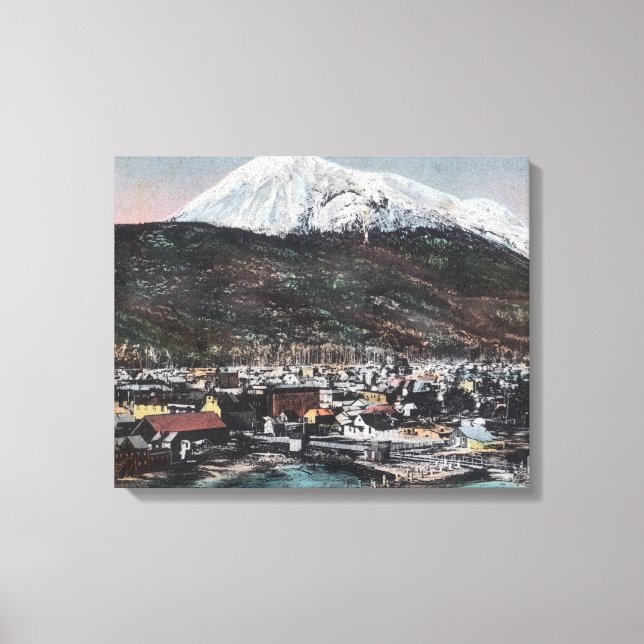 Vy över Town and Mount DeweySkagway, AK Canvastryck (Framsida)