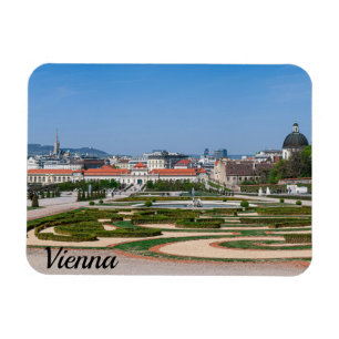 Vy över trädgårdar nära Nevedere palace Magnet