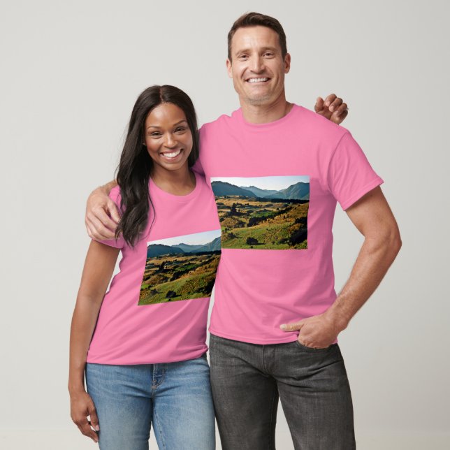 Vy över Wanaka från Mt. Järn T-shirt (Unisex)
