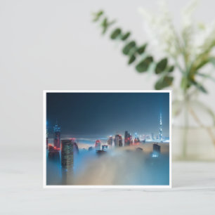 vykort - Dubai Skyline på en Misty Dusk