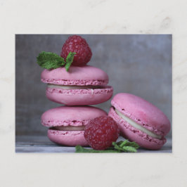 Vykort för hallonMacarons rosa fransk bakelse