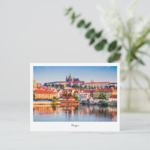 Vykort Prag natt i Tjeckien