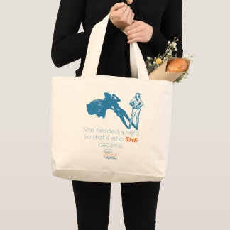 W2W Tote Bag - Hon behöver en Hero Jumbo Tygkasse