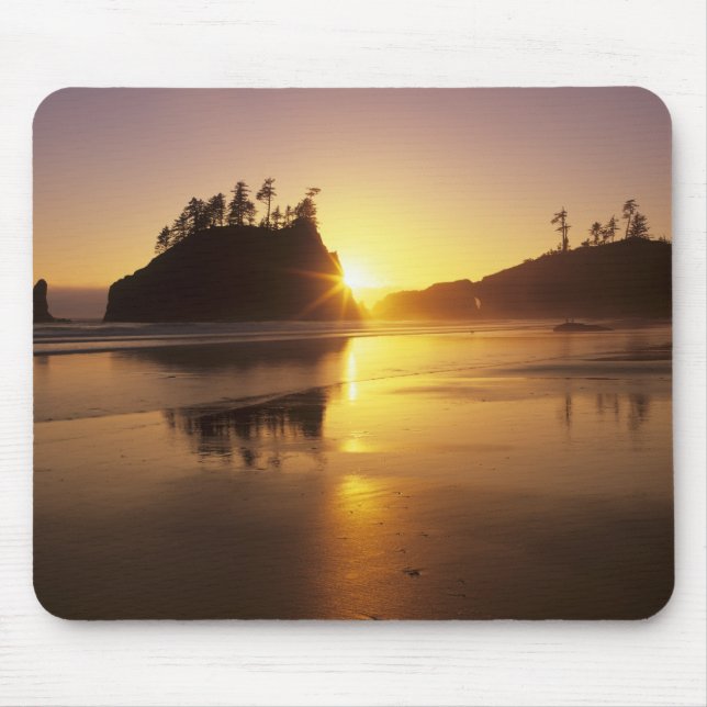 WA, Olympic NP, Second Beach vid solnedgång Musmatta (Framsidan)