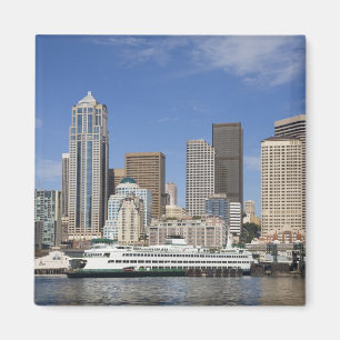 WA, Seattle, Seattleutsikt med färja Magnet