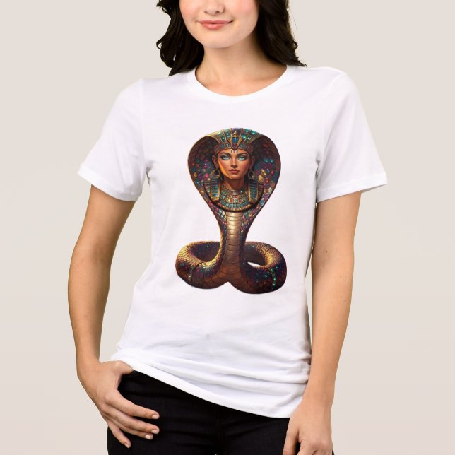Wadjet – Egyptian Cobra Goddess´7 T Shirt (Framsida)