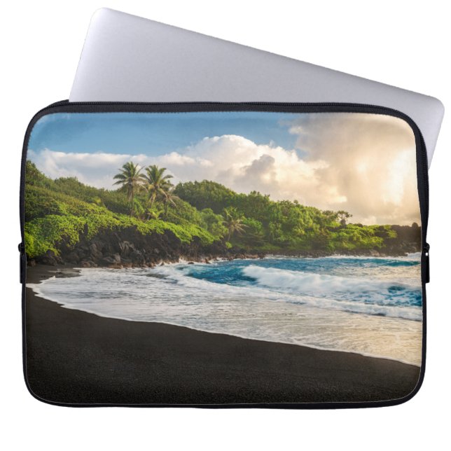 Waianapanapa strand laptop fodral (Framsidan)