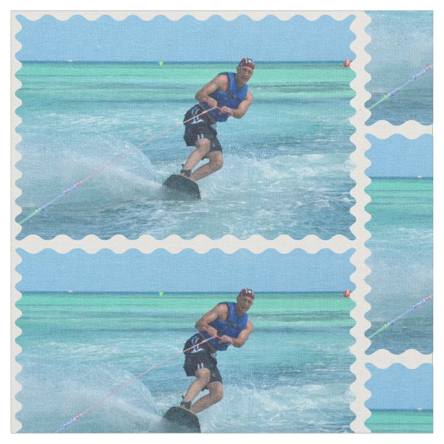 Wakeboarding i tropikernan tyg (Närbild)