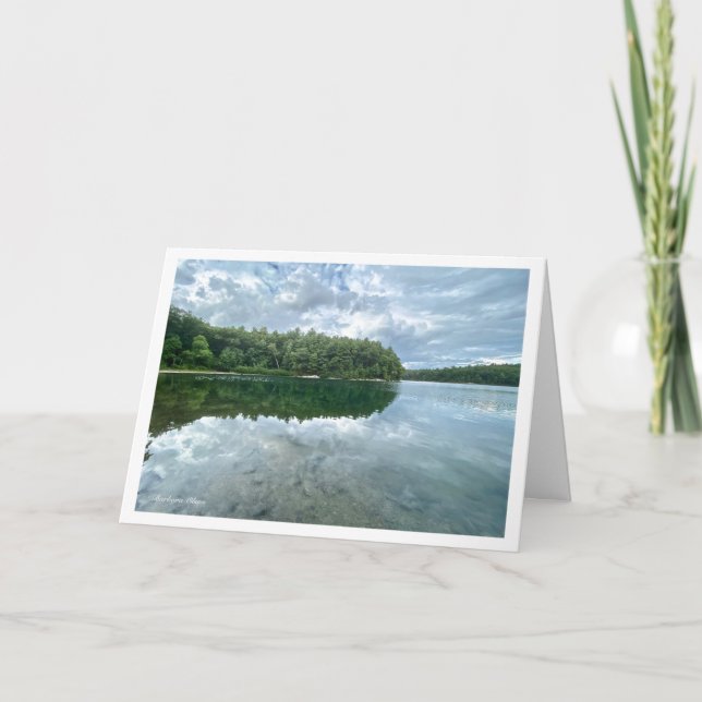 Walden Pond-moln i dammen  Helgkort (Framsida)