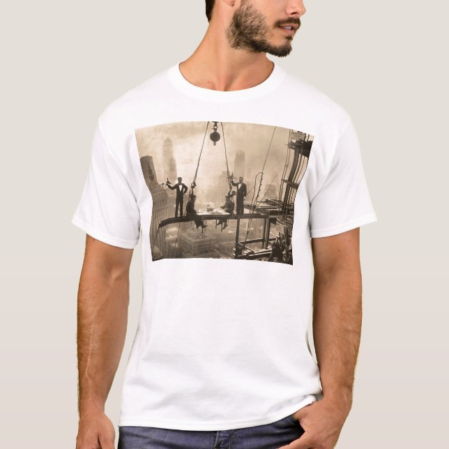 Waldorf Astoria Old Sepia Photo Tee (Framsida)
