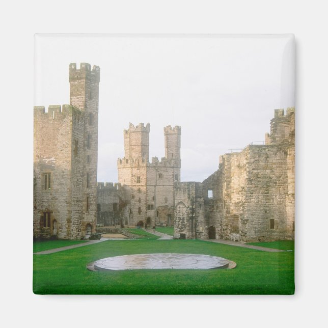 Wales, Caernarfon castle, en av Edward 2 Magnet (Framsidan)