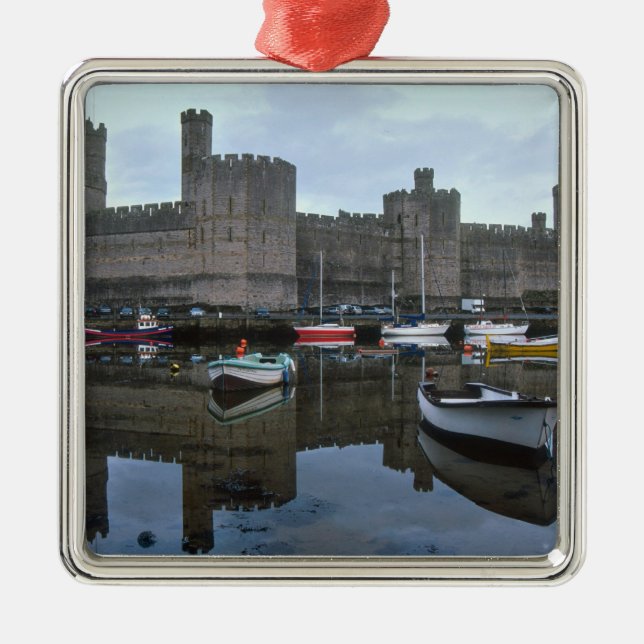 Wales, Caernarfon castle, en av Edward's Julgransprydnad Metall (Framsidan)