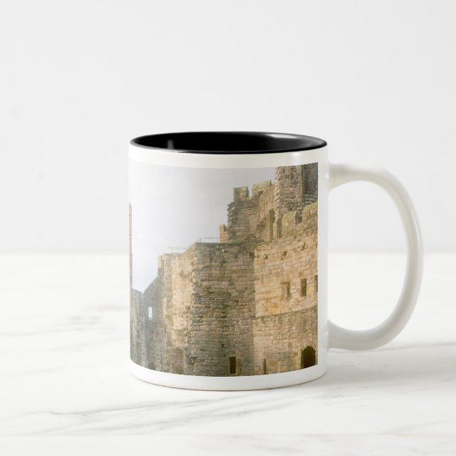 Wales, Caernarfon slott, en av Edwards 2 Två-Tonad Mugg (Höger)
