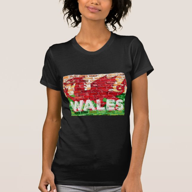 Wales Flagga on Brick T Shirt (Framsida)