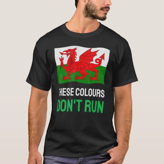 Wales Football Dragons Welsh Flagga Färg Don Ru T Shirt (Framsida)