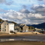 WALES SYNPUNKTER CANVASTRYCK<br><div class="desc">En vattenfärg i hamnen i Barmouth Wales UK.</div>