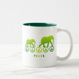 Walking Elephants in Peace Två-Tonad Mugg