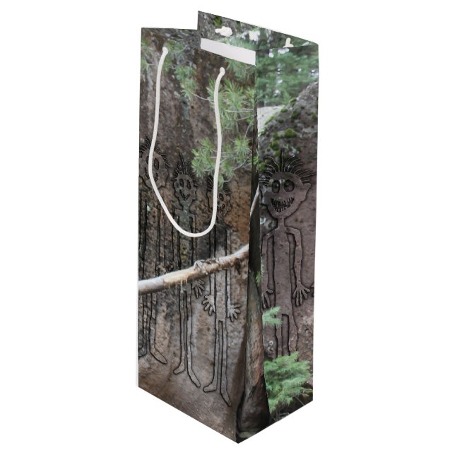 Walking Gigglers Petroglyph-natten (Framsidan Vinklad)