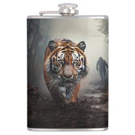 Walking Old Black and orange tiger surreal skog Fickplunta