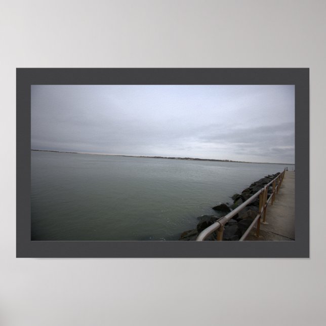 Walking Path by Ocean Poster (Framsidan)