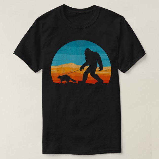 Walking Racoon Racoon Älskare T Shirt (Design framsida)