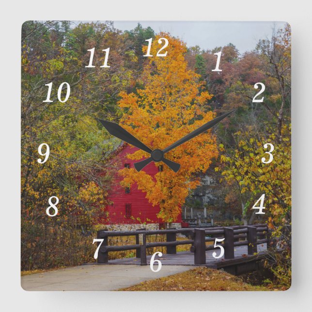 Walkway-brygga till Alley Mill Wall Clock Fyrkantig Klocka (Framsida)