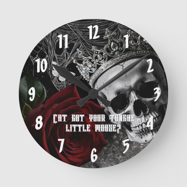 Wall Clock Haunting Adeline Zade Meadows Zaddy Rund Klocka (Framsida)