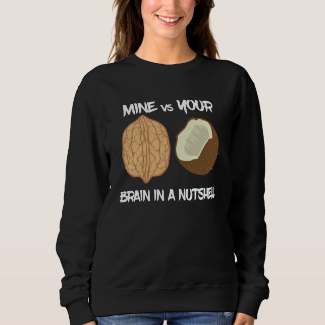 Walnut Pun Walnut vs Coconut Nuts Brain Comparison T Shirt (Framsida)