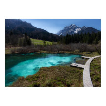 Wanderlust vid Zelenci, Slovenien