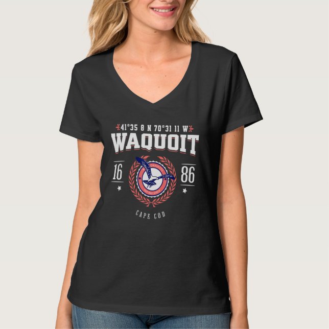 Waquoit Massachusetts Cape Cod MA Naustisk Strand  T Shirt (Framsida)