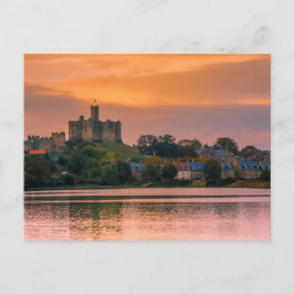 Warkworth Village and Castle vid sunset Vykort