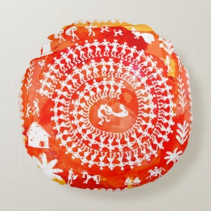 Warli-lackering - hand plockade traditionellt sett rund kudde