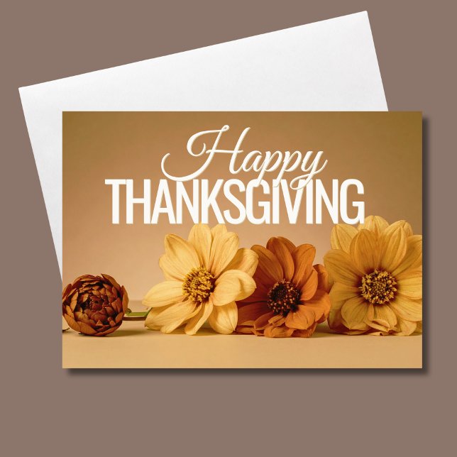 Warm Autumn Florals Happy Thanksgiving Helgkort (Elegant florals meet heartfelt gratitude in this timeless Thanksgiving greeting.)