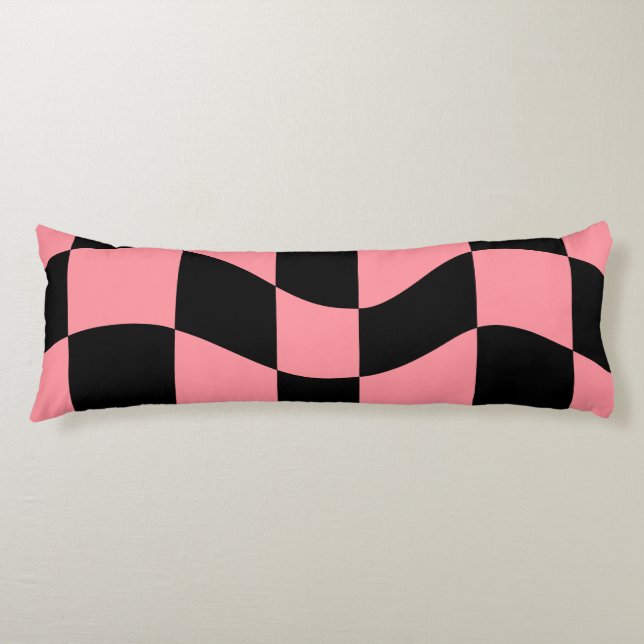 Warped Checkerboard Throw Pillow Trippy Pink Retro Kroppskudde (Framsidan)