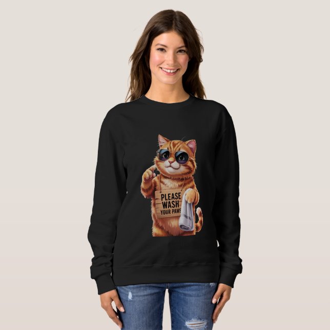 Wash Paws Cat  - Cute Retro Reminder  T Shirt (Hel framsida)