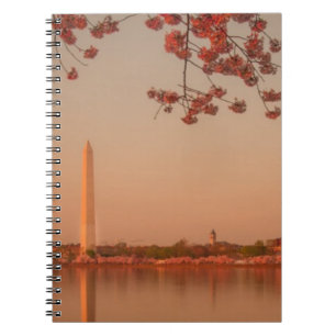 Washington monument Sakura på sunset.en Anteckningsbok