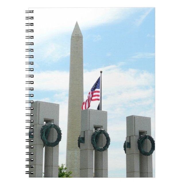 Washingtonmonumentet och WWII-minnesmärket i DC Anteckningsbok (Framsidan)