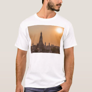 Wat Arun Temple bangkok Thailand vid sunset T Shirt