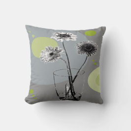 Water Glass Flowers – Pastel Pop Art  Throw Pillow Kudde