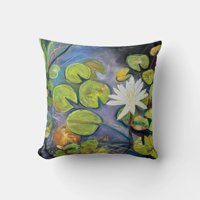 Water Lily in Bloom Throw Pillow Kudde (Framsida)