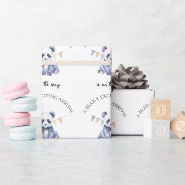 Watercolor baby panda med buntning av flaggor presentpapper