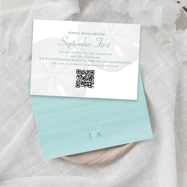 Watercolor Beach Wedand Sand Dollar OSA Kort (Beach wedding RSVP card with a scannable QR code.)