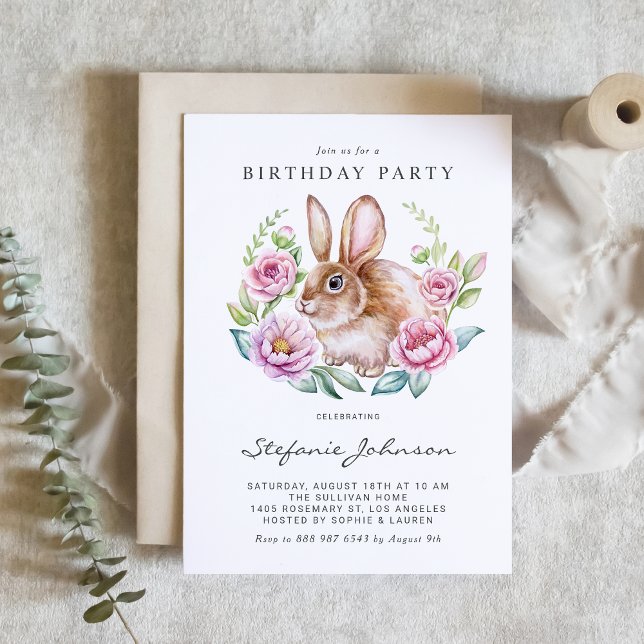 Watercolor Bunny and Pink Flowers Birthday Party Inbjudningar (This charming birthday invitation features a watercolor rabbit nestled inside a floral wreath.)