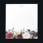 Watercolor Burgundy och Blåa blommor Garland Anteckningsblock<br><div class="desc">En elegant och ett vismiskt anteckningsblock med vattenfärgade blommor,  blåblommor och rosa med gröna accenter. Det här blir en feminininisk perfekt för ditt kontor.</div>