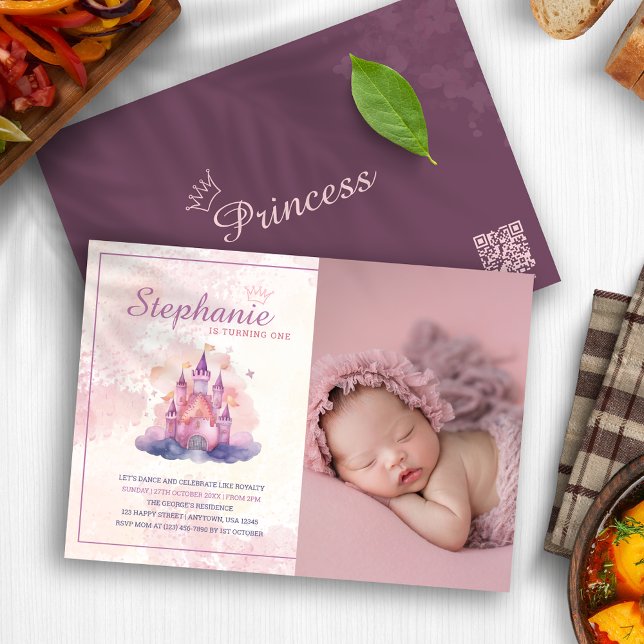 Watercolor Castle Rosa Babygirl 1:a Birthday Photo Inbjudningar (Watercolor Castle Pink Babygirl 1st Birthday Photo Invitation)